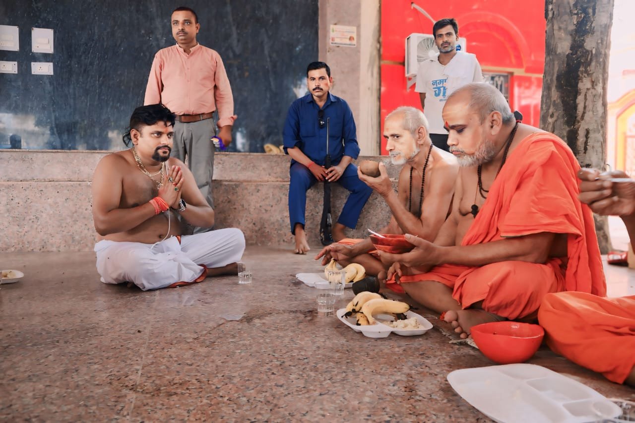 Abhishek Kumar Tripathi Leads Grand Celebration and Community Service on the Banks of Ganga in Kannauj