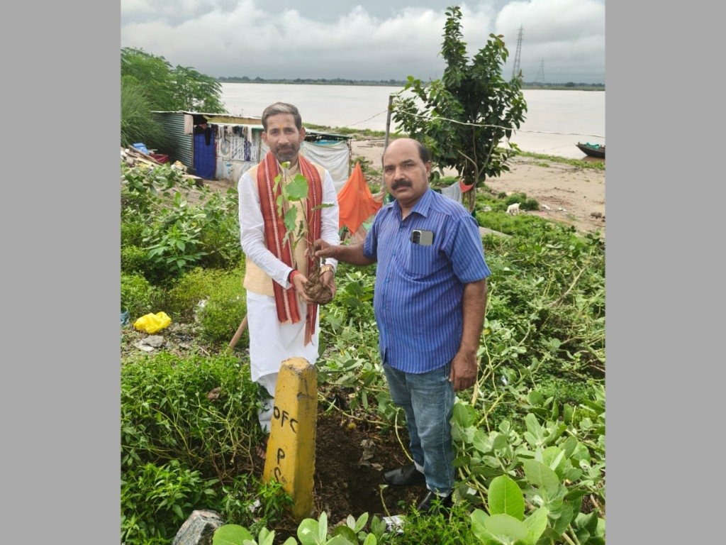 Humanaro Foundation Celebrates Nature Conservation Day with Tree Plantation Drive in Patna